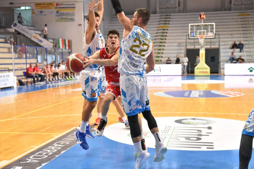 Basket: il livornese Federico Campanella vince la Coppa Italia di Serie B